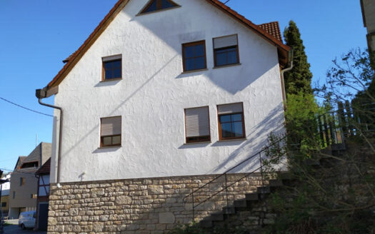 Ein-/Zweifamilienhaus zur Selbstnutzung oder als Kapitalanlage in Elpersheim