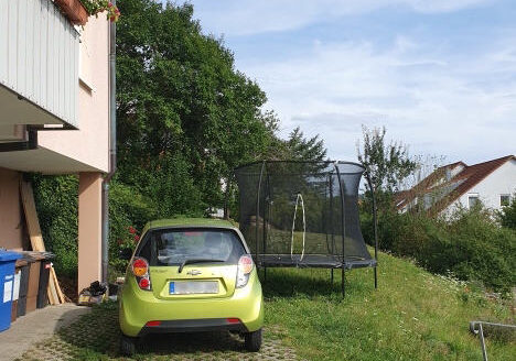 3-Zimmer-Wohnung mit Balkon und Stellplatz am Stadtrand zu verkaufen!