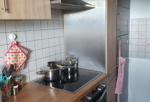 3-Zimmer-Wohnung mit Balkon und Stellplatz am Stadtrand zu verkaufen!