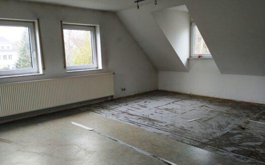 Renovierungsbedürftiges Wohn- und Geschäftshaus in der Innenstadt