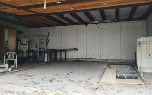 Renovierungsbedürftiges Wohn- und Geschäftshaus in der Innenstadt