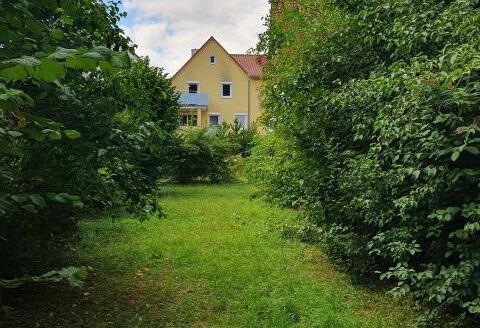 2-Zimmer-Erdgeschosswohnung mit Garten in Reichenberg zu vermieten!