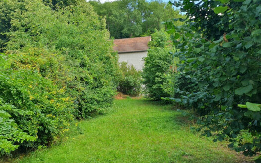 2-Zimmer-Erdgeschosswohnung mit Garten in Reichenberg zu vermieten!
