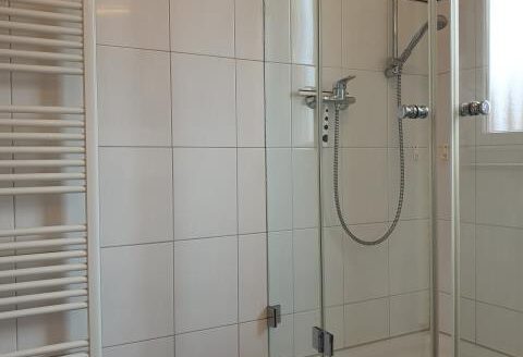 2-Zimmer-Wohnung mit Balkon und Stellplatz in Reichenberg!